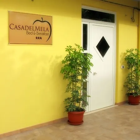 Casadelmela Bed & Breakfast *